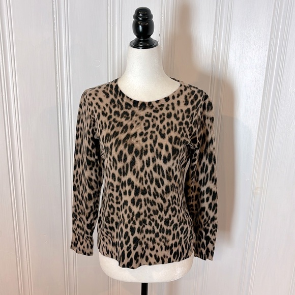 Lord & Taylor Sweaters - LORD & TAYLOR extra fine merino wool leopard sweeter